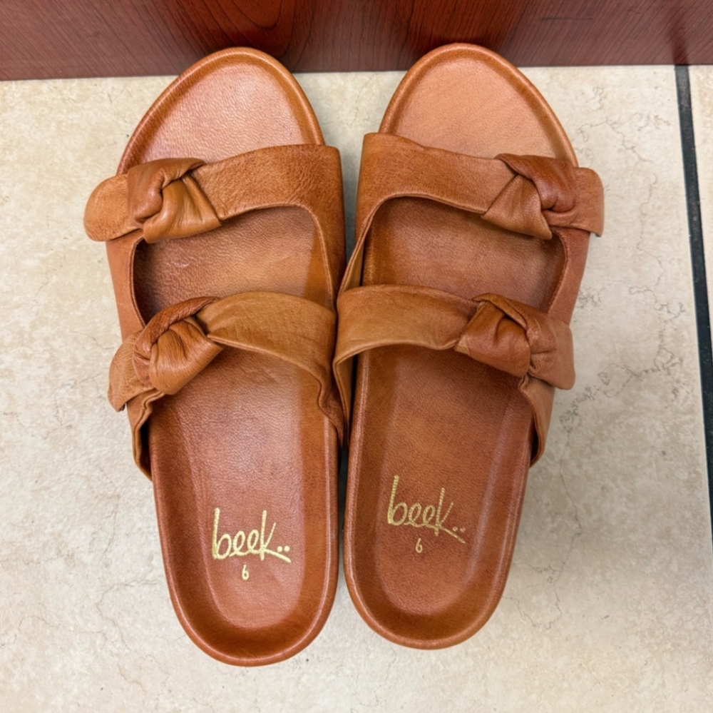 EUC Beek Coquette Leather Slide Sandals